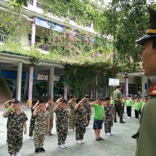 Lớp lá tập điều lệnh - Học kỳ hè quân đội 2018